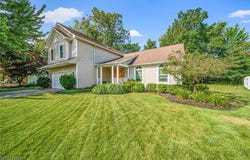 6642 Pear Tree Lane, Mentor, OH 44060
