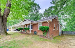 281 springdale drive, Winder, GA 30680