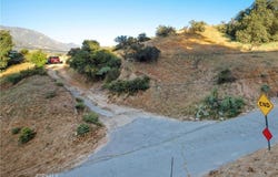 9824 Redmont Avenue, Tujunga, CA 91402