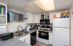935 E CREEKHILL Ln, Midvale, UT 84047