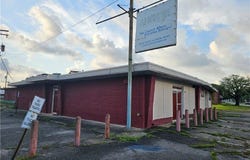 13855 Wintzell Avenue S, Bayou La Batre, AL 36509