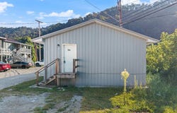 16A Kenmont Road, Jeff, KY 41751