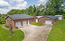 16 Mockingbird Drive, Milton, WV 25541