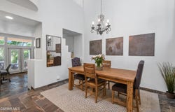 1025 Sunset Oak Circle, Newbury Park, CA 91320