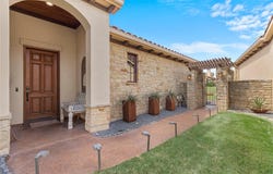 19 San Savio CT, Austin, TX 78738