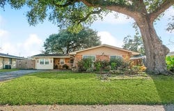 2728 SOMERSET Drive, New Orleans, LA 70131