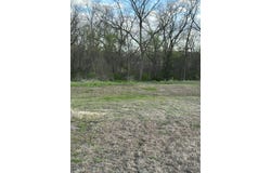 27998 210th RD, Marshall, MO 65340
