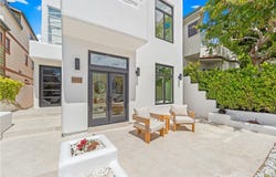 541 4th, Manhattan Beach, CA 90266