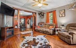 208 E 3rd Avenue, Garnett, KS 66032