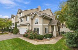 556 Willoughby Way W, Minnetonka, MN 55305
