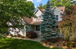 1507 Woodbine Drive, Valparaiso, IN 46383