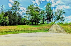 263 Lake Meadows Drive, Reidsville, NC 27320