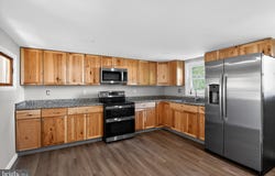 10 W EAST Street, DELMAR, MD 21875