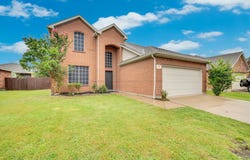 1113 Skylark Drive, Burleson, TX 76028