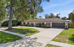 706 S OAKWOOD Avenue, BRANDON, FL 33511
