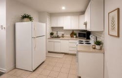 307 W Main Street, Hyannis, MA 02601