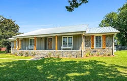 8272 Old Zebulon Road, Molena, GA 30258