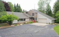 2864 Peach Lake Road, West Branch, MI 48661