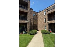 2210 Midland Grove Road, Roseville, MN 55113