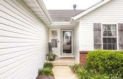 98 Stonebrooke, Troy, IL 62294