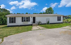 68715 66th Avenue, Watervliet, MI 49098