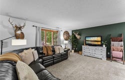 605 Park Island Drive SW, Hutchinson, MN 55350