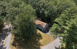 7 Woodhaven Drive, Kennebunk, ME 04043
