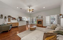 1112 Regina Drive, Hewitt, TX 76643