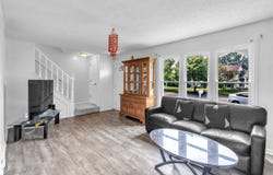 5727 Laporte Drive, Lansing, MI 48911
