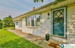 701 S Lincoln Avenue, Walnutport Boro, PA 18088