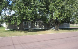 407 2nd St E, Sherburn, MN 56171