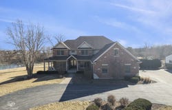 25240 S Schoolhouse Road, Manhattan, IL 60442