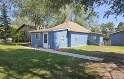 2011 Jennings Avenue, Hot Springs, SD 57747
