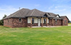 1923 Valley Ranch Road, Blanchard, OK 73010
