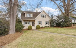 2718 Peachtree Street, Raleigh, NC 27608