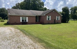 1016 Windy City Road, Humboldt, TN 38343