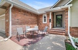 240 Bent Tree Ct, Andover, KS 67002