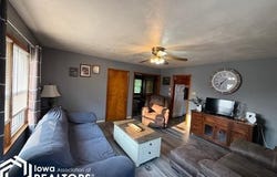 107 Turner Avenue, Wever, IA 52658