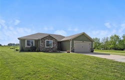 27805 S Walker Road, Harrisonville, MO 64701
