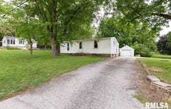 721 N MAIN Street, Eureka, IL 61530