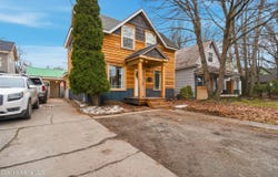 417 Pine St, Sandpoint, ID 83864