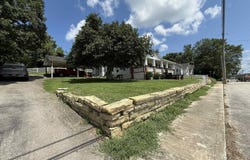 126 South High St, Burkesville, KY 42717