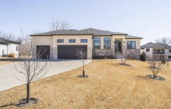 754 E Sawgrass, Dakota Dunes, SD 57049