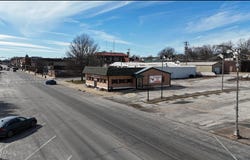 608 E Broadway, Monett, MO 65708
