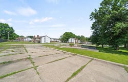 2205 Mission Road, Harrisonville, MO 64701