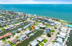 4 Pelican, ROCKPORT, TX 78382
