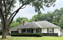 7515 Arlington Avenue, Raytown, MO 64138