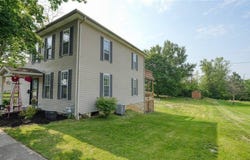 21 East Maple Avenue, New Concord, OH 43762