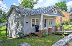 575 Hawkins St, Harrisonburg, VA 22801