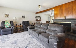 15 Hall Avenue, Clarks Green, PA 18411